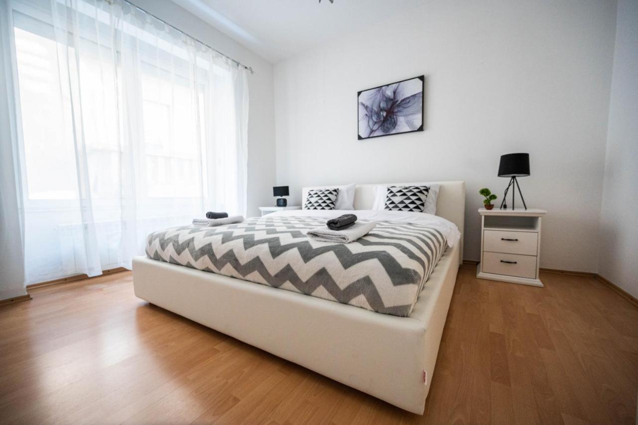 Bright And Modern 1Bdr Apartment In The Center Sarajewo Zewnętrze zdjęcie