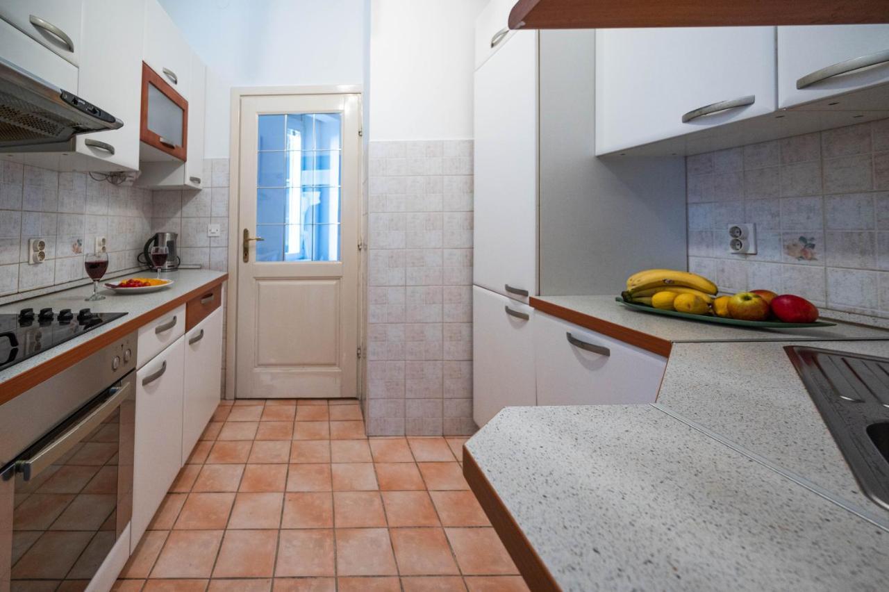 Bright And Modern 1Bdr Apartment In The Center Sarajewo Zewnętrze zdjęcie